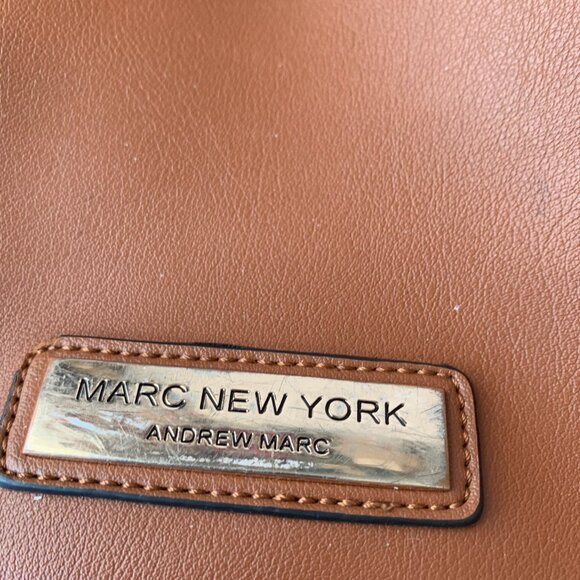 MARC NEW YORK ANDREW MARC BROWN LARGE LEATHER BAG display picture 2